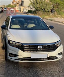 ڤۆڵکسواگن جێتا
